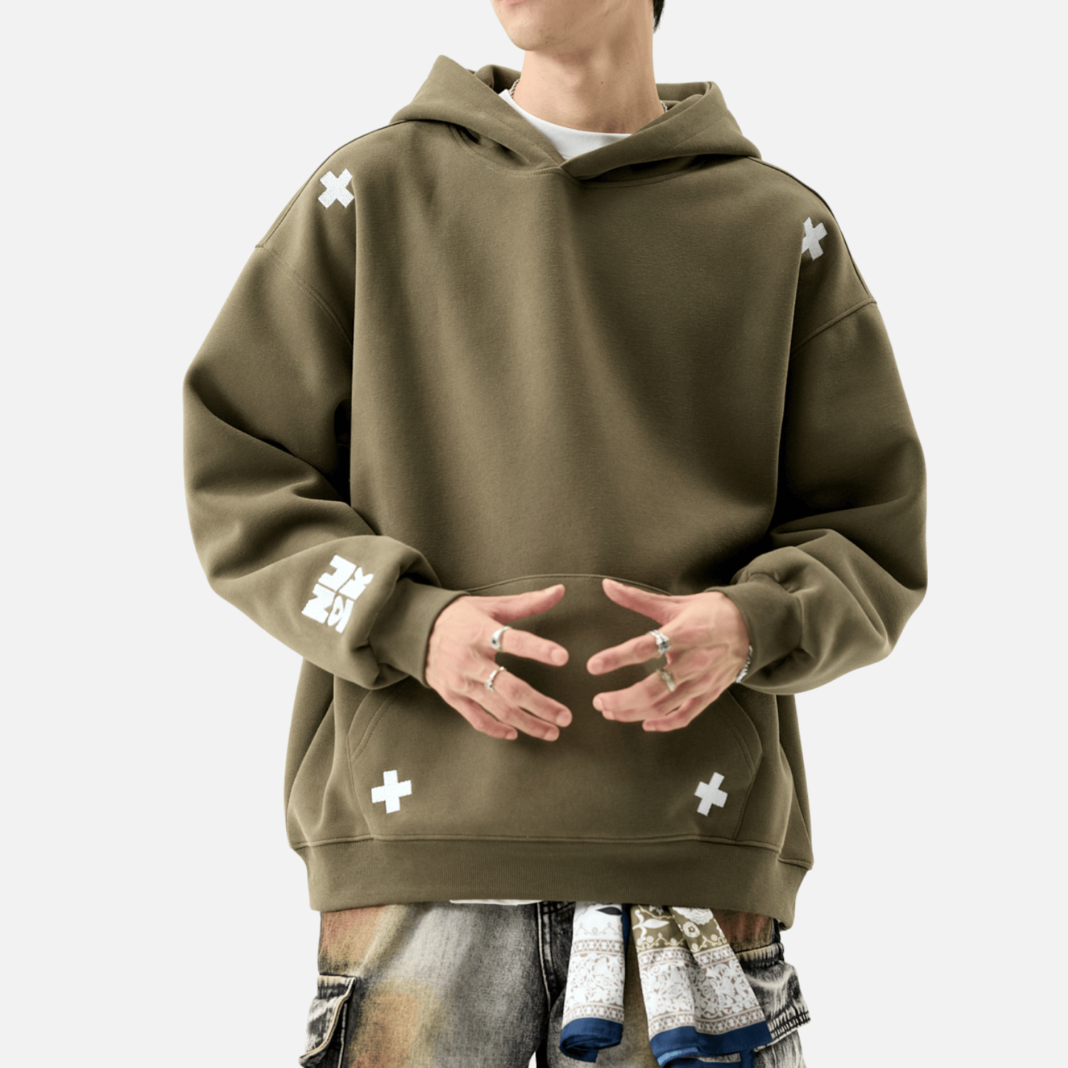 UrbanLaws Nakışlı Harf Patch Sweatshirt