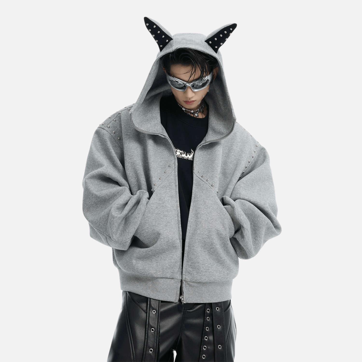 UrbanLaws Boncuk Detaylı “Cat Ear” Hoodie