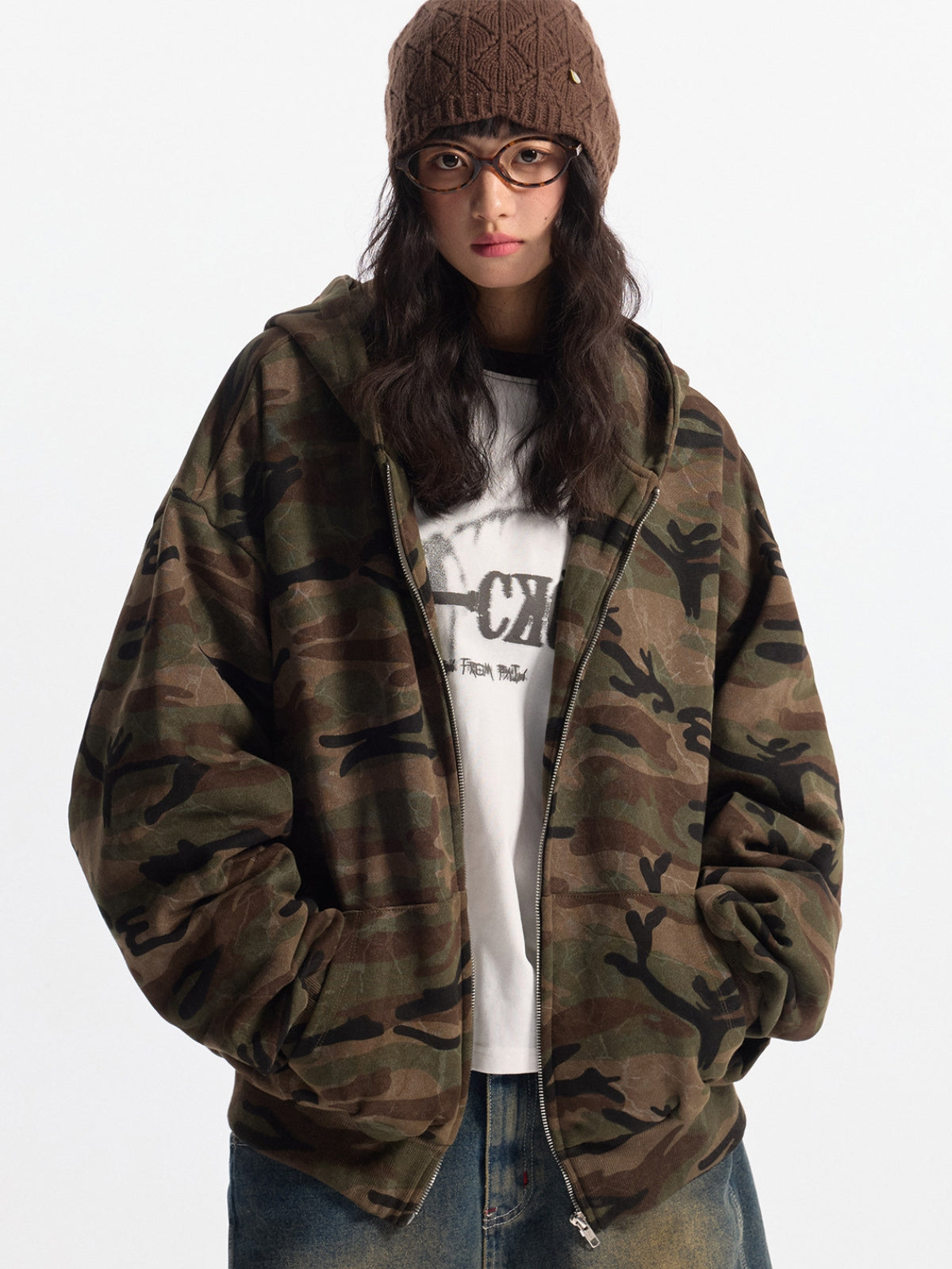 CAMMOS - Cropped Basic Zip Up Hoodie