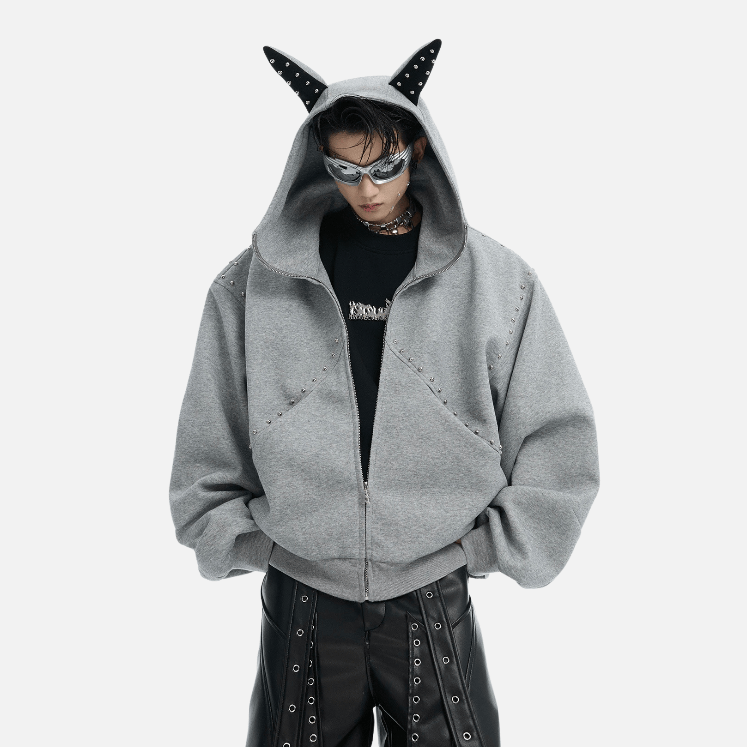 UrbanLaws Boncuk Detaylı “Cat Ear” Hoodie